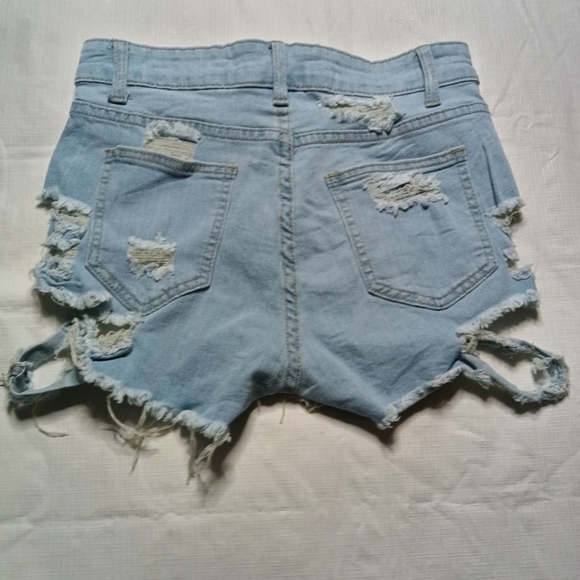 🦋 Denim Ripped Distressed Shorts Size M - Picture 7 of 12